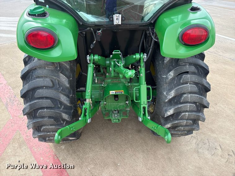 image for item EU0462 2023 John Deere 3039R tractor