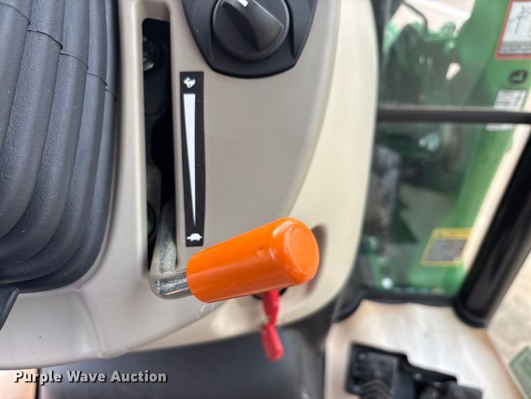 image for item EU0462 2023 John Deere 3039R tractor