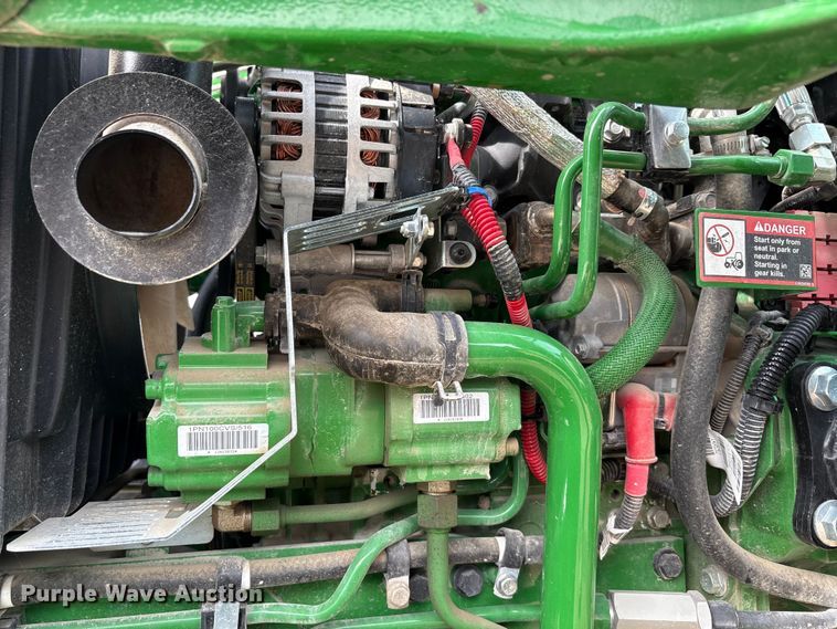 image for item EU0462 2023 John Deere 3039R tractor