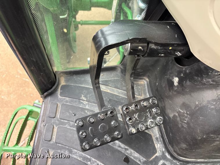 image for item EU0463 2024 John Deere 4066R tractor