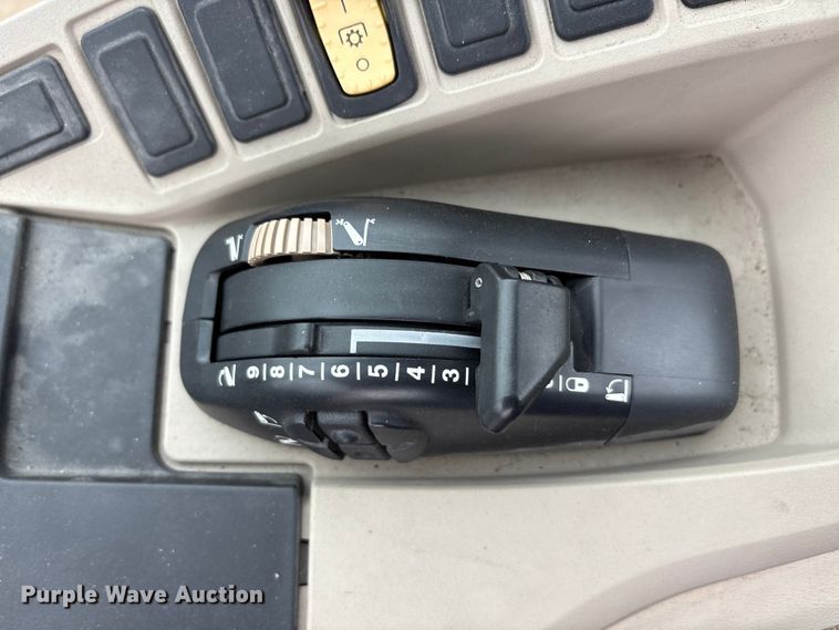 image for item EU0463 2024 John Deere 4066R tractor