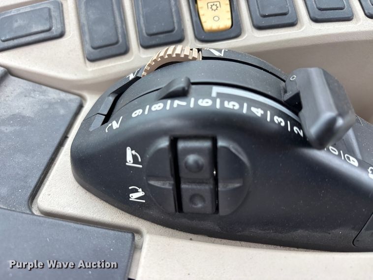 image for item EU0463 2024 John Deere 4066R tractor