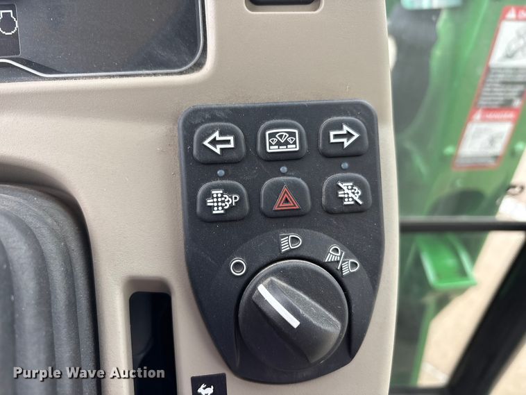 image for item EU0463 2024 John Deere 4066R tractor