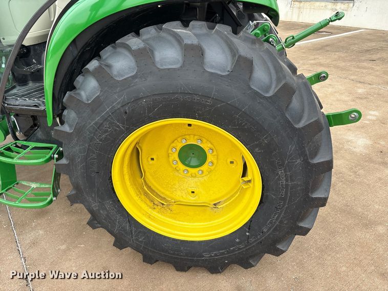 image for item EU0463 2024 John Deere 4066R tractor