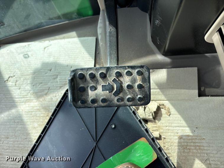 image for item EU0464 2023 John Deere 6140M MFWD tractor