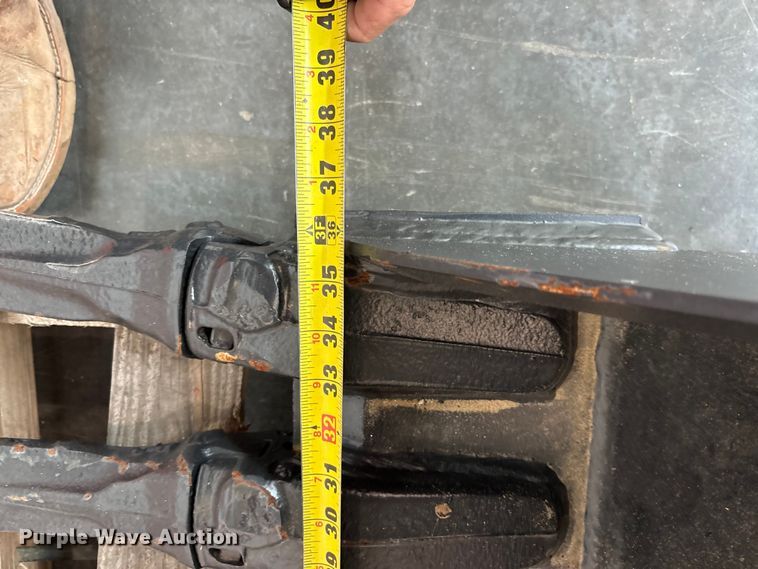 image for item EU0465 Kubota Wbk7419 excavator bucket