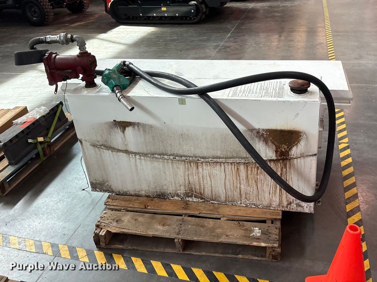 image for item EU0466 Auxiliary fuel tank