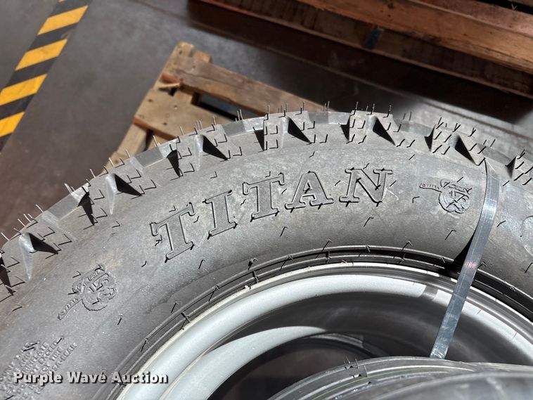 image for item EU0469 Wheel and tires 