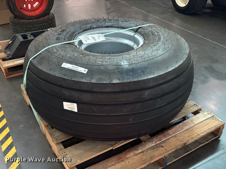image for item EU0470 Titan 19L-16.1SL wheel and tire