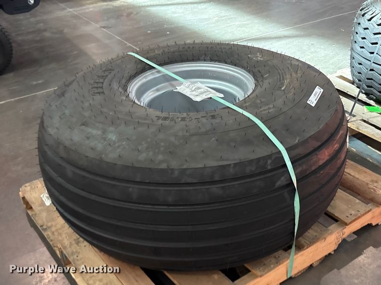 image for item EU0470 Titan 19L-16.1SL wheel and tire