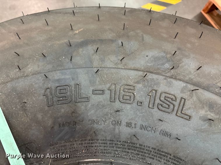 image for item EU0470 Titan 19L-16.1SL wheel and tire