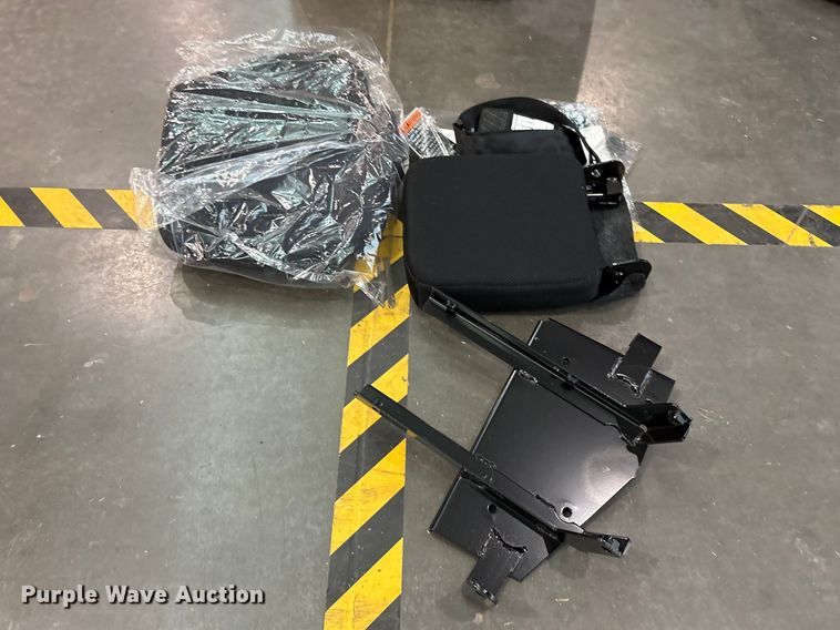 image for item EU0473 Buddy seat