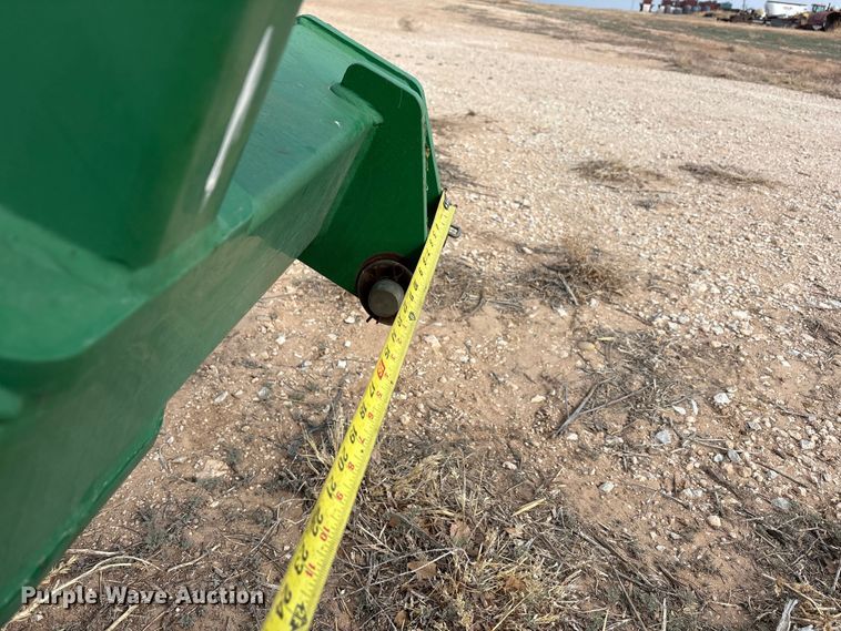 image for item EU4988 2011 Great Plains YP1625A-32TR twin row planter