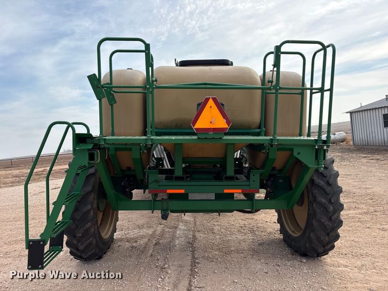 image for item EU4988 2011 Great Plains YP1625A-32TR twin row planter
