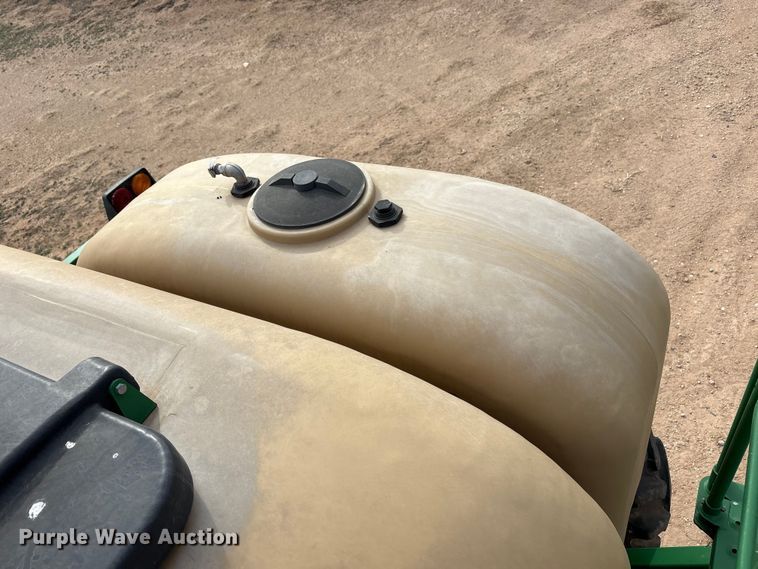 image for item EU4988 2011 Great Plains YP1625A-32TR twin row planter