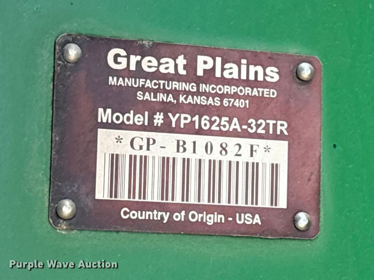 image for item EU4988 2011 Great Plains YP1625A-32TR twin row planter
