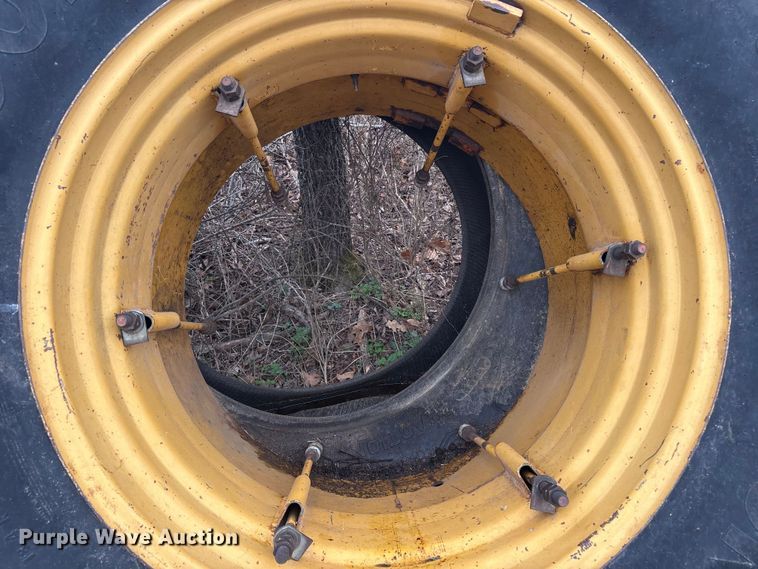 image for item EV2786 (4) tractor tires and wheels