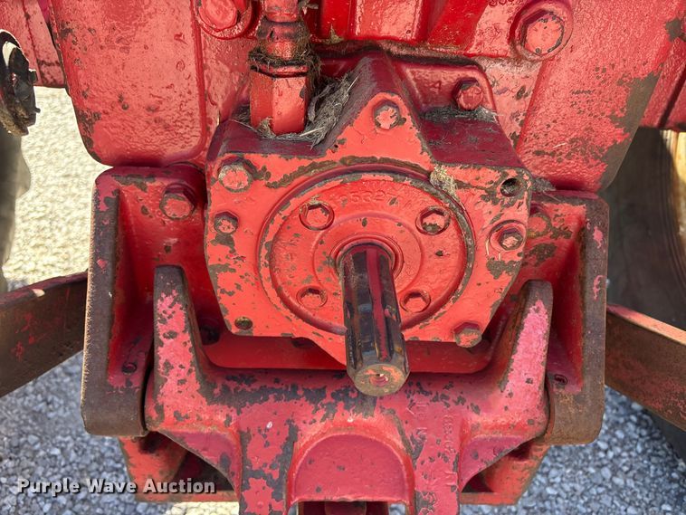 image for item EV2841 1967 International 656 tractor