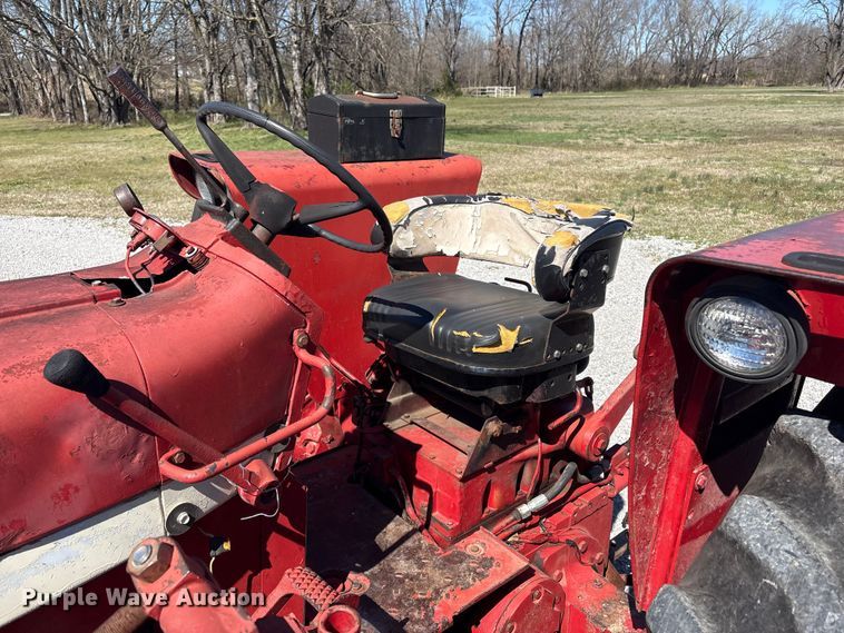 image for item EV2841 1967 International 656 tractor