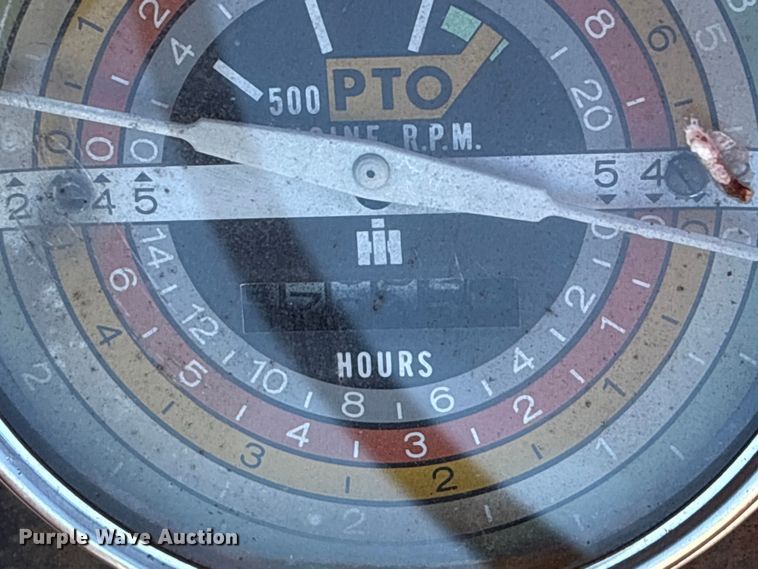 image for item EV2841 1967 International 656 tractor