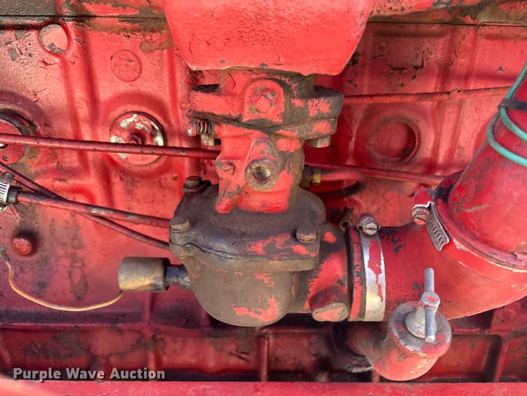 image for item EV2841 1967 International 656 tractor