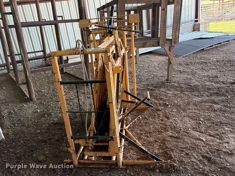image for item EV2877 For-Most livestock chute