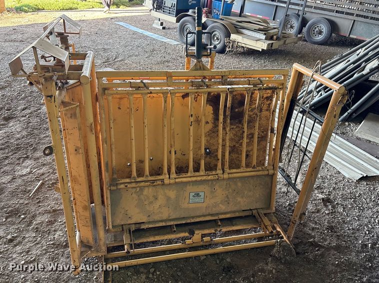 image for item EV2877 For-Most livestock chute
