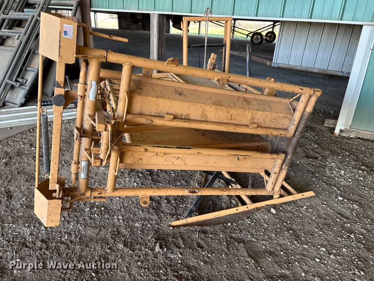 image for item EV2877 For-Most livestock chute