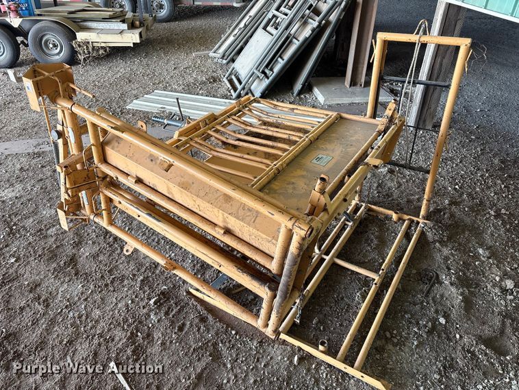 image for item EV2877 For-Most livestock chute