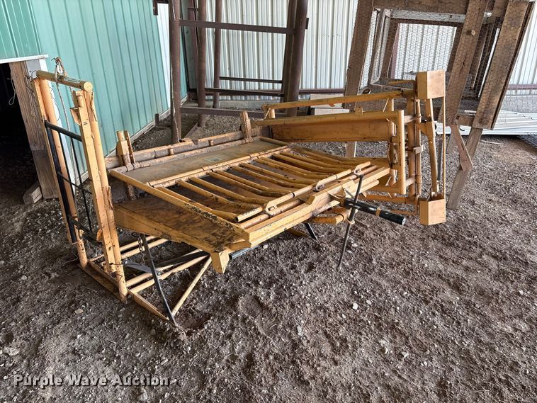 image for item EV2877 For-Most livestock chute