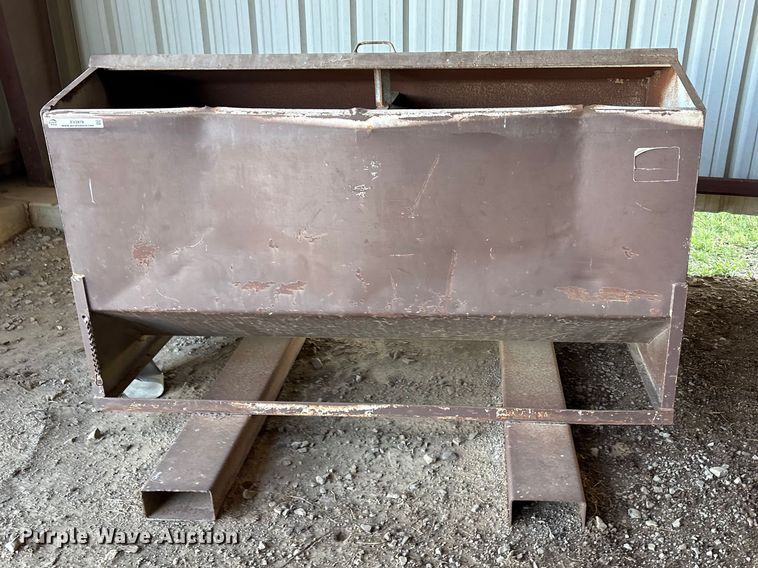 image for item EV2878 Livestock feeder