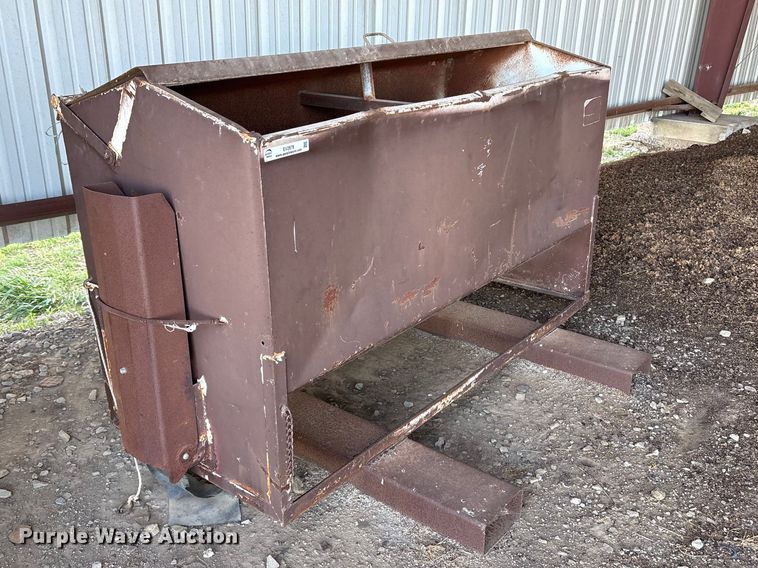 image for item EV2878 Livestock feeder