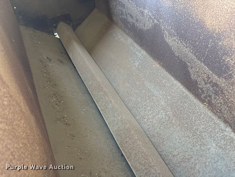 image for item EV2878 Livestock feeder