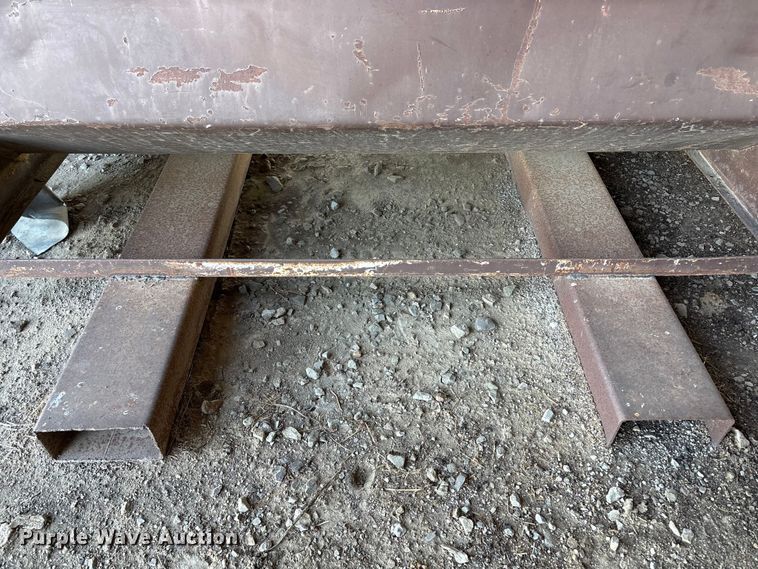 image for item EV2878 Livestock feeder