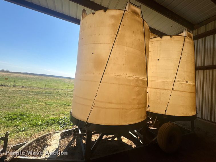 image for item EV2879 2018 Behnke nurse tank trailer