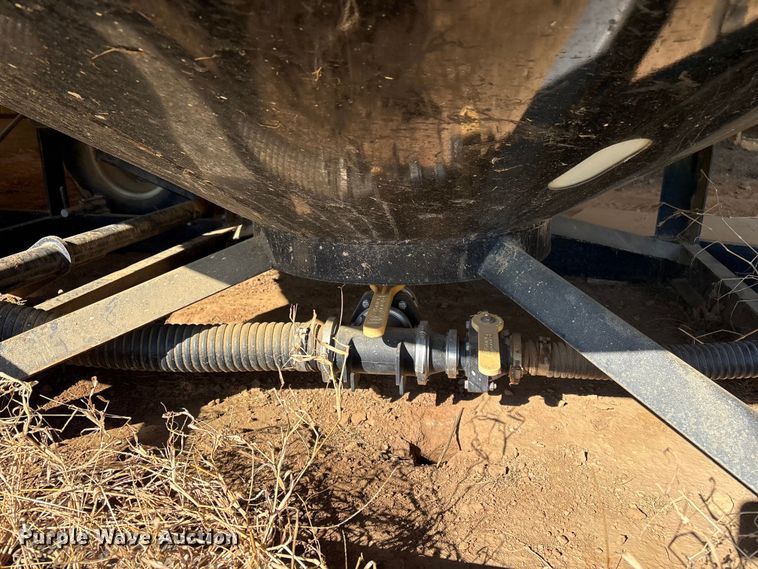 image for item EV2879 2018 Behnke nurse tank trailer