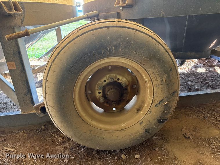 image for item EV2879 2018 Behnke nurse tank trailer