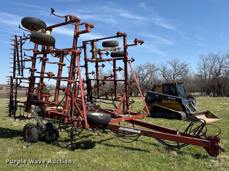 image for item EV7646 Kraus 4231 field cultivator