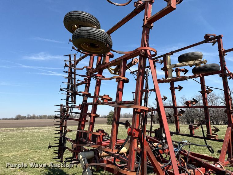 image for item EV7646 Kraus 4231 field cultivator