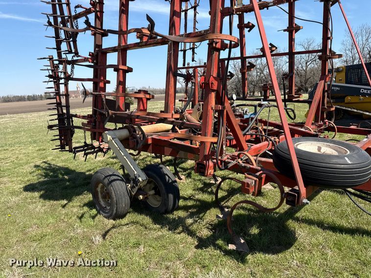 image for item EV7646 Kraus 4231 field cultivator