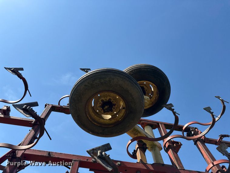 image for item EV7646 Kraus 4231 field cultivator