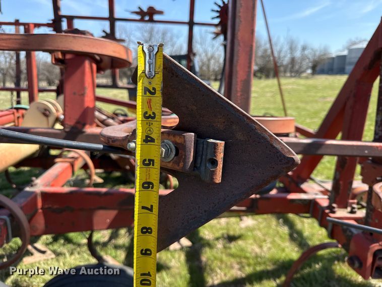 image for item EV7646 Kraus 4231 field cultivator