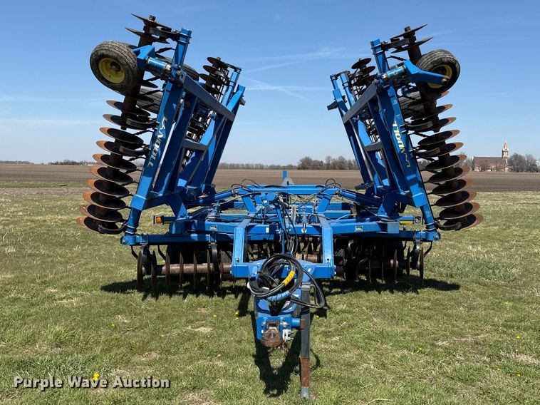 image for item EV7647 Landoll 7431 VT Plus vertical tillage