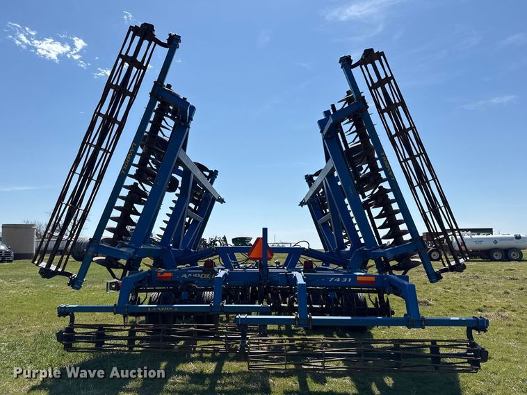 image for item EV7647 Landoll 7431 VT Plus vertical tillage