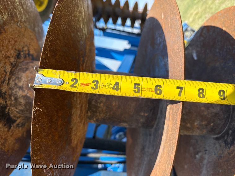 image for item EV7647 Landoll 7431 VT Plus vertical tillage