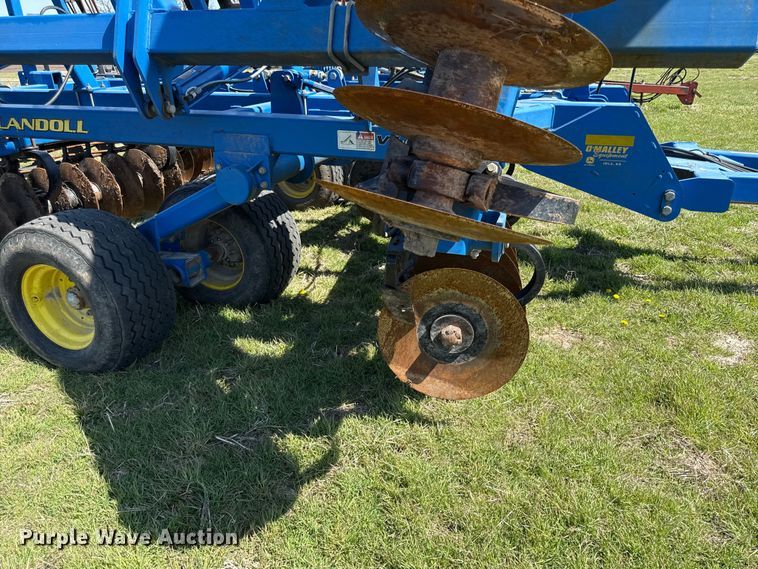 image for item EV7647 Landoll 7431 VT Plus vertical tillage