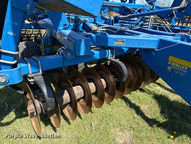 image for item EV7647 Landoll 7431 VT Plus vertical tillage