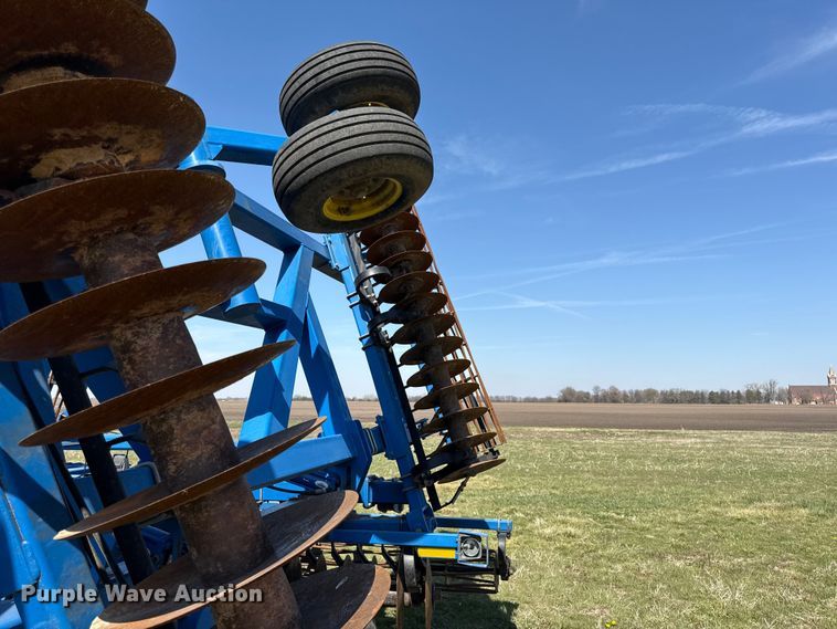 image for item EV7647 Landoll 7431 VT Plus vertical tillage