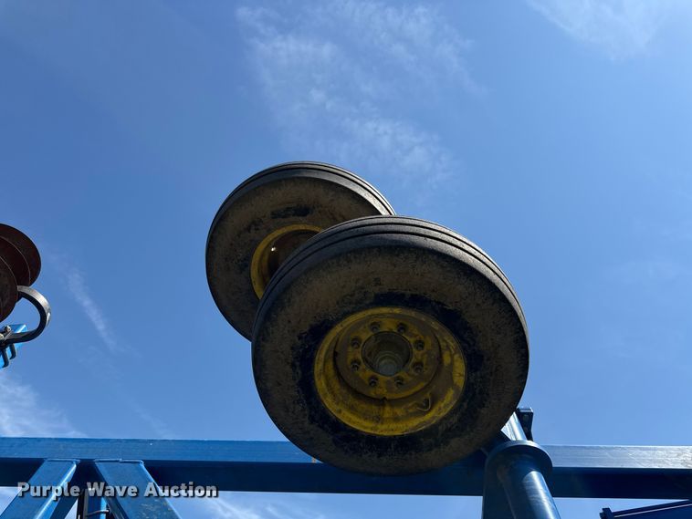 image for item EV7647 Landoll 7431 VT Plus vertical tillage