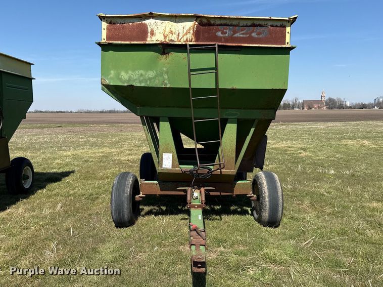 image for item EV7648 Demco 325  gravity wagon